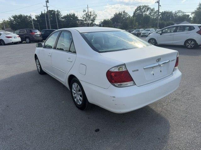 Toyota Camry LE 2005