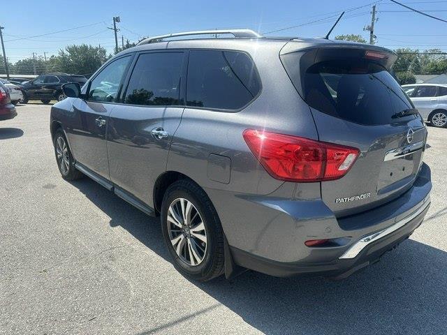 Nissan Pathfinder SV 4WD 2017