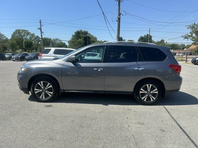 Nissan Pathfinder SV 4WD 2017