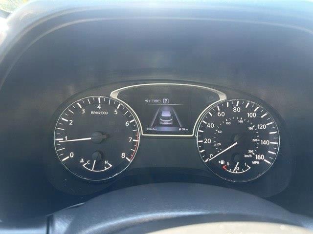 Nissan Pathfinder SV 4WD 2017