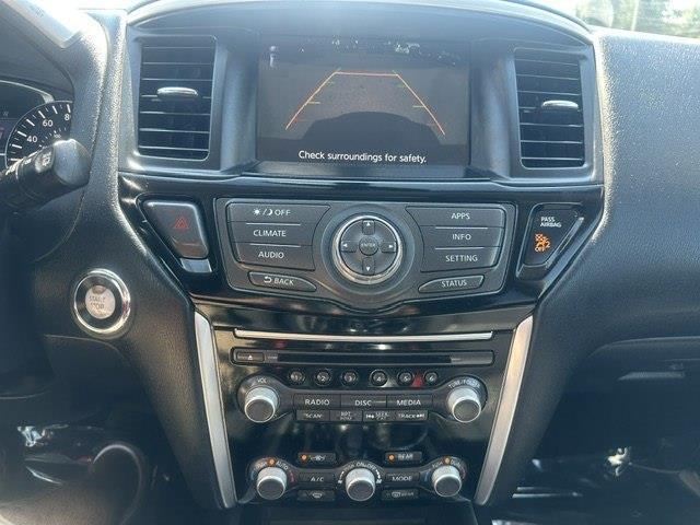 Nissan Pathfinder SV 4WD 2017