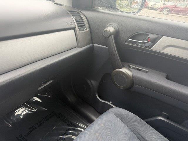 Honda CR-V LX 4WD 5-Speed AT 2011