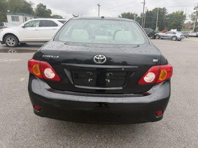 Toyota Corolla LE 4-Speed AT 2010