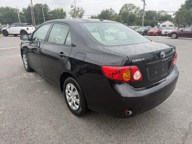 Toyota Corolla LE 4-Speed AT 2010