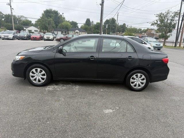 Toyota Corolla LE 4-Speed AT 2010
