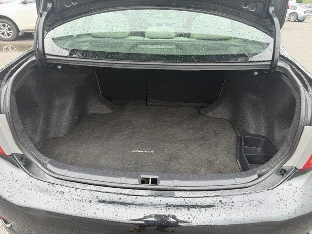 Toyota Corolla LE 4-Speed AT 2010
