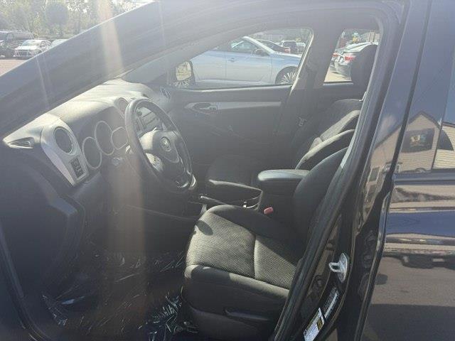 Toyota Matrix S 5-Speed MT 2010
