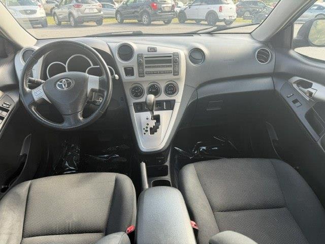 Toyota Matrix S 5-Speed MT 2010