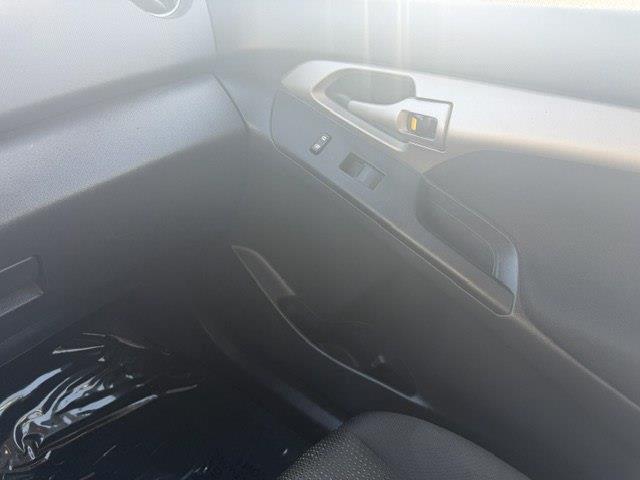 Toyota Matrix S 5-Speed MT 2010