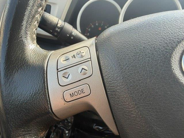 Toyota Matrix S 5-Speed MT 2010