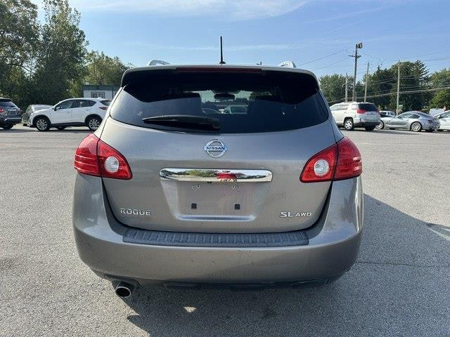 Nissan Rogue SV AWD 2011