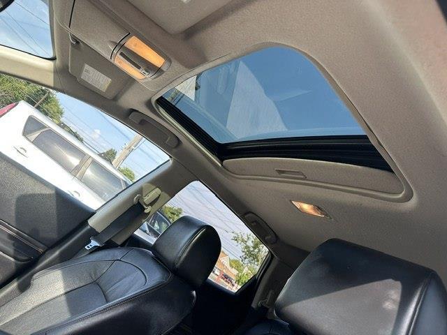 Nissan Rogue SV AWD 2011