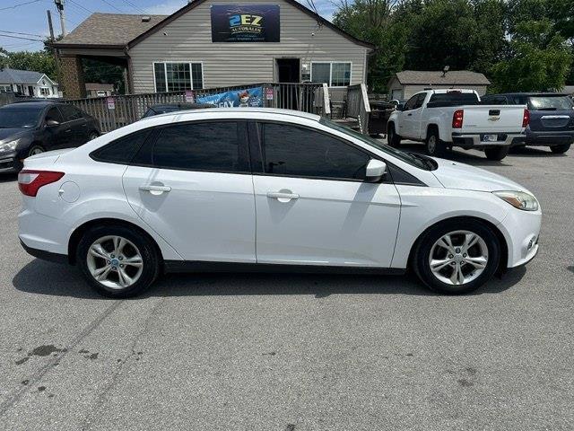 Ford Focus SE Sedan 2013