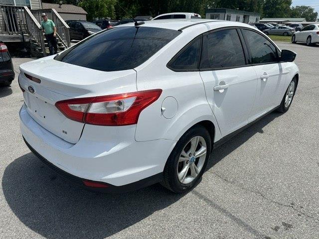 Ford Focus SE Sedan 2013