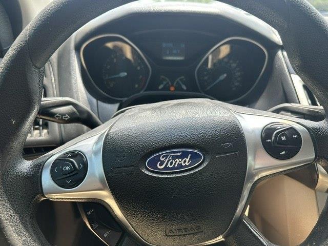 Ford Focus SE Sedan 2013