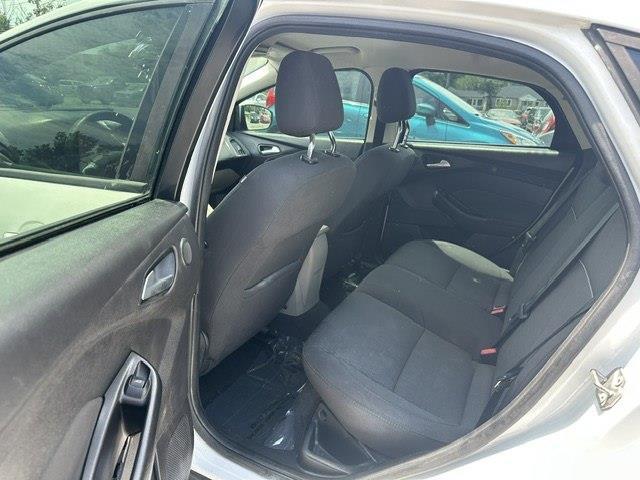 Ford Focus SE Sedan 2013