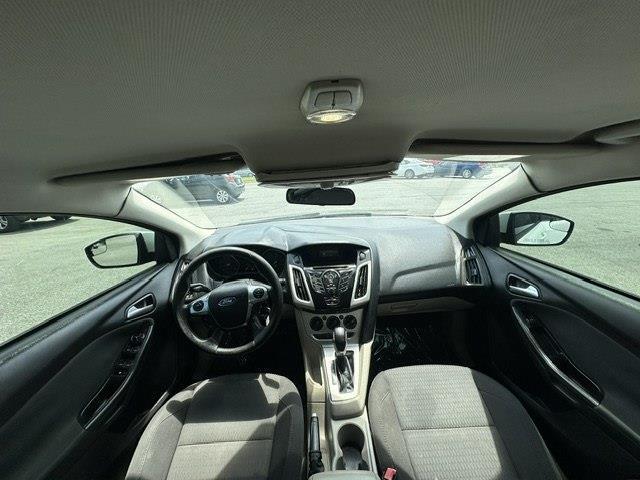 Ford Focus SE Sedan 2013