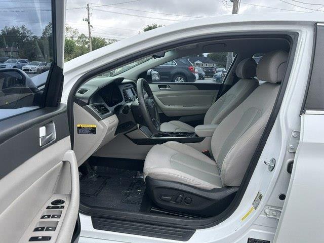 Hyundai Sonata SE 2015