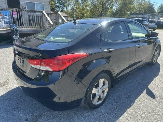 Hyundai Elantra GLS M/T 2013