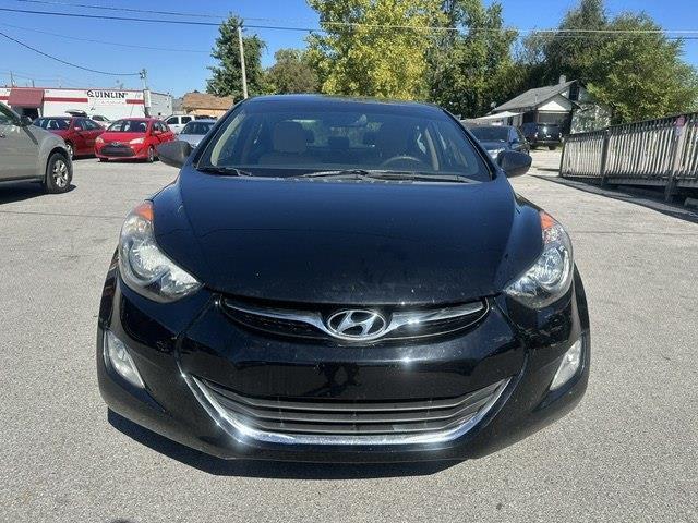 Hyundai Elantra GLS M/T 2013