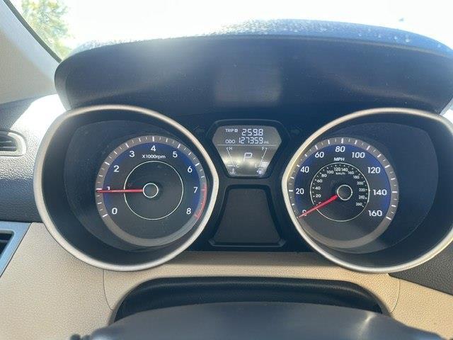 Hyundai Elantra GLS M/T 2013