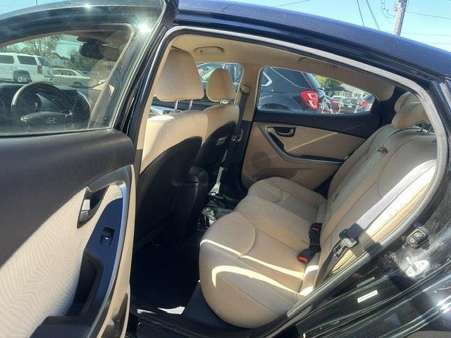 Hyundai Elantra GLS M/T 2013