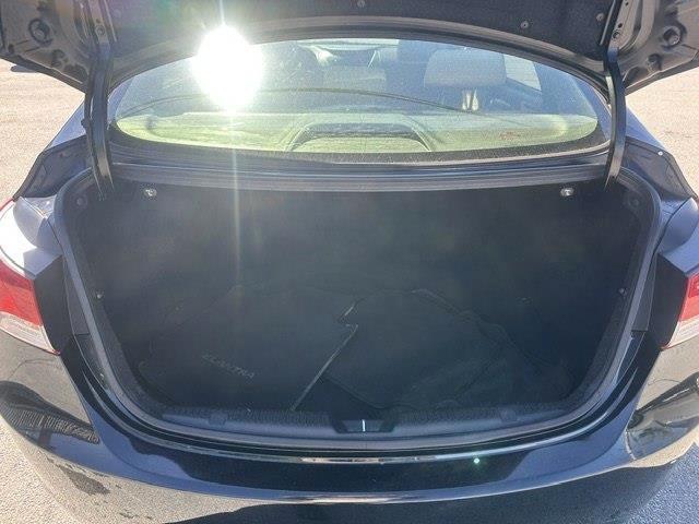 Hyundai Elantra GLS M/T 2013