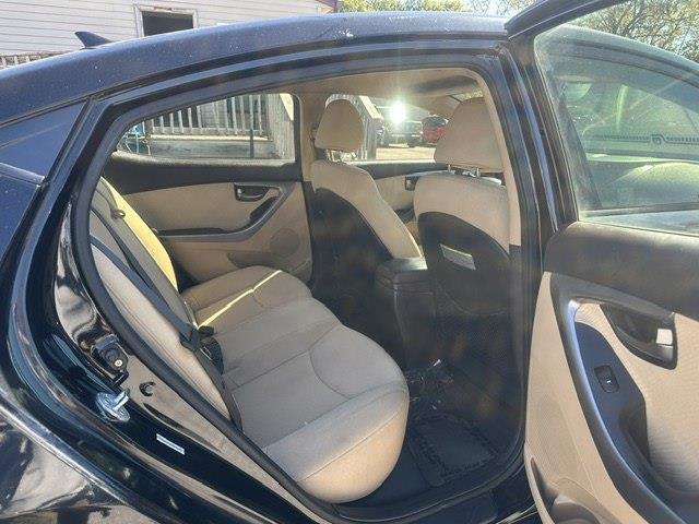 Hyundai Elantra GLS M/T 2013