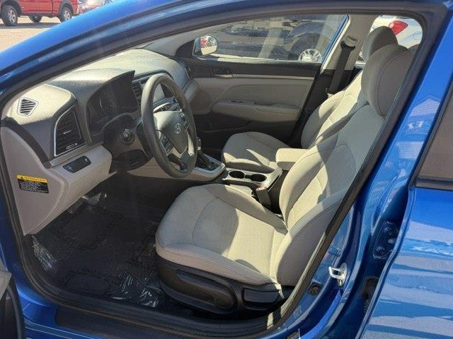 Hyundai Elantra Value Edition 6A 2017