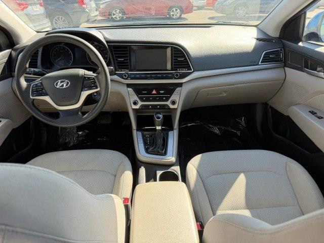 Hyundai Elantra Value Edition 6A 2017
