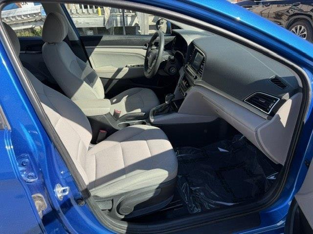 Hyundai Elantra Value Edition 6A 2017