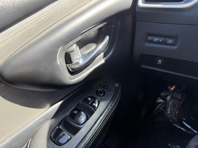 Nissan Murano SV AWD 2016