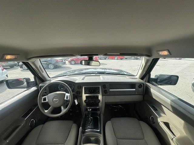 Jeep Commander Sport 4WD 2010