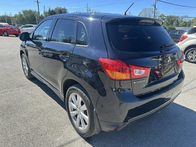 Mitsubishi Outlander Sport ES 2WD 2014