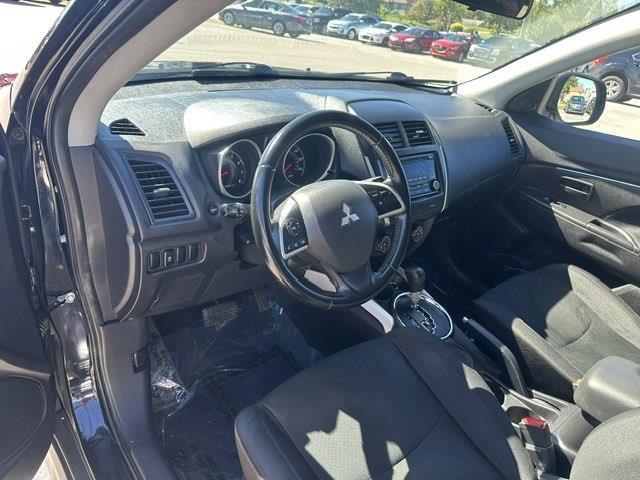 Mitsubishi Outlander Sport ES 2WD 2014