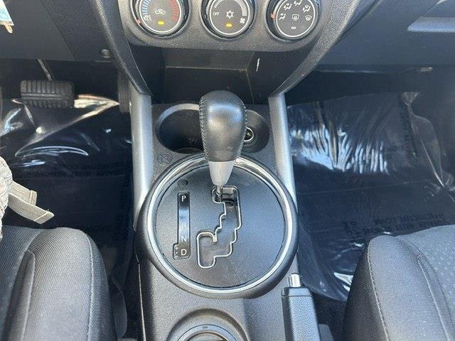 Mitsubishi Outlander Sport ES 2WD 2014