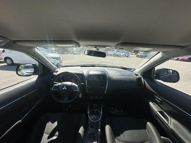 Mitsubishi Outlander Sport ES 2WD 2014