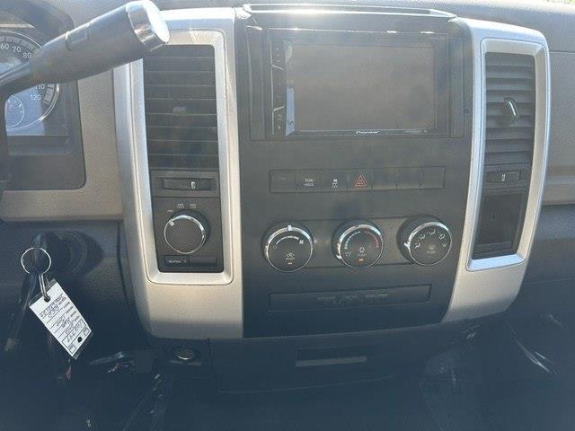 RAM 1500 SLT Quad Cab 4WD 2012