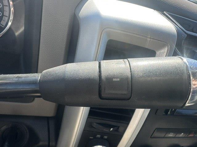 RAM 1500 SLT Quad Cab 4WD 2012