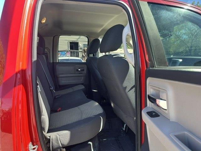 RAM 1500 SLT Quad Cab 4WD 2012