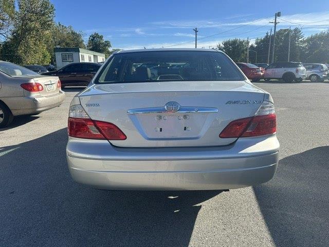 Toyota Avalon XLS 2004