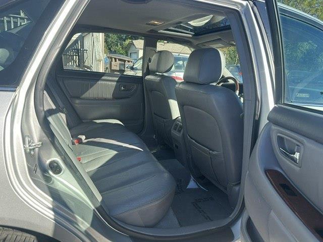 Toyota Avalon XLS 2004