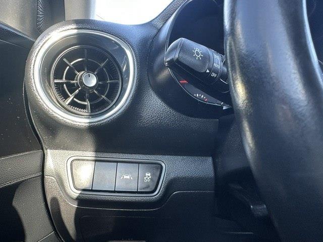 Kia Forte S 2019