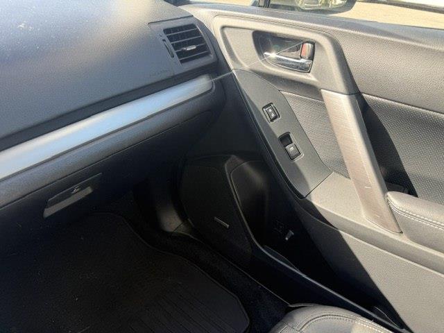 Subaru Forester 2.5i Touring 2015