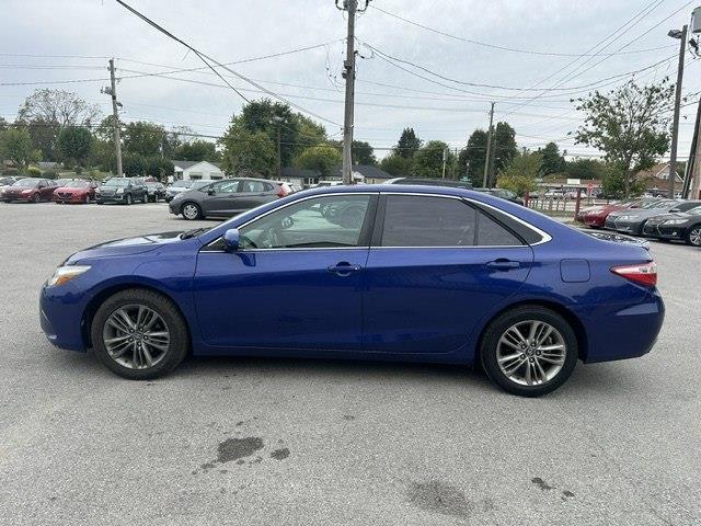 Toyota Camry SE 2016