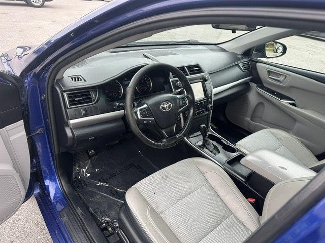 Toyota Camry SE 2016