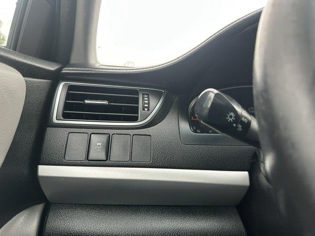 Toyota Camry SE 2016