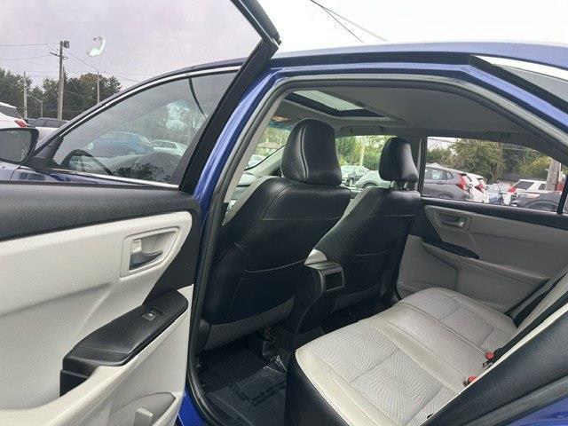 Toyota Camry SE 2016