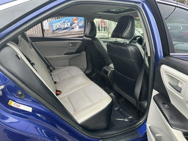 Toyota Camry SE 2016