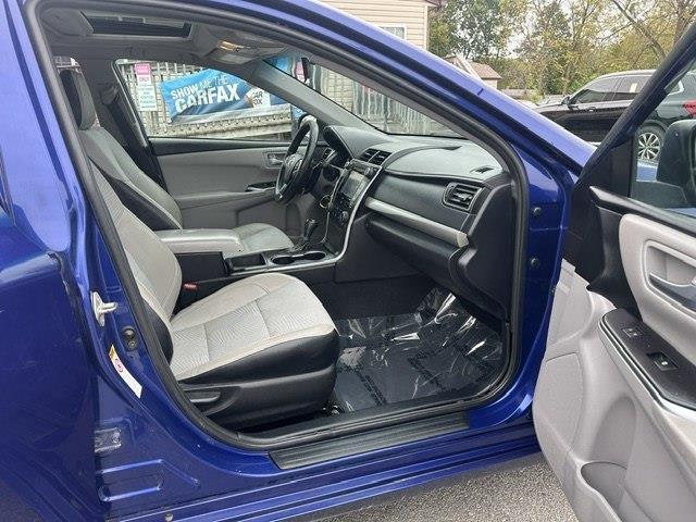 Toyota Camry SE 2016